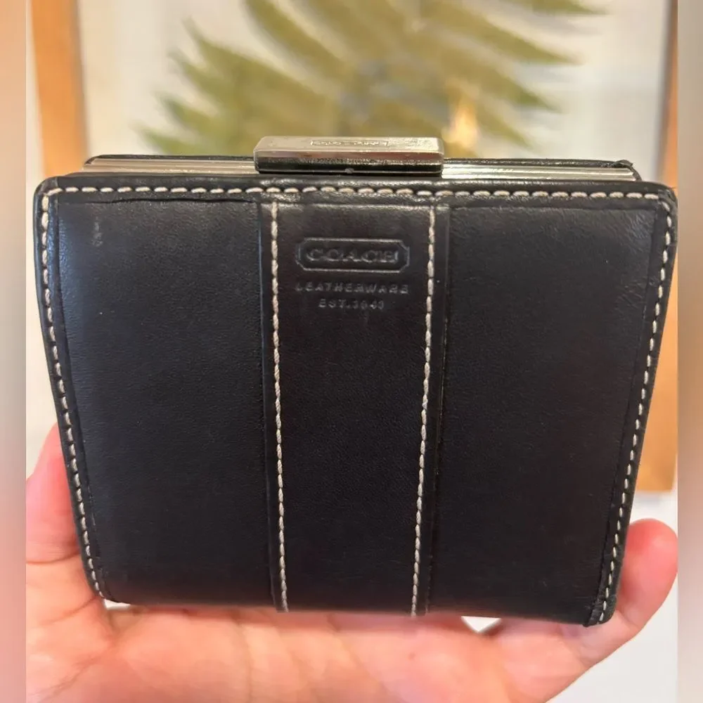 Vintage Coach Glove Tanned Black Leather Kisslock Wallet Coin Purse Frame RARE - Picture 2 of 9